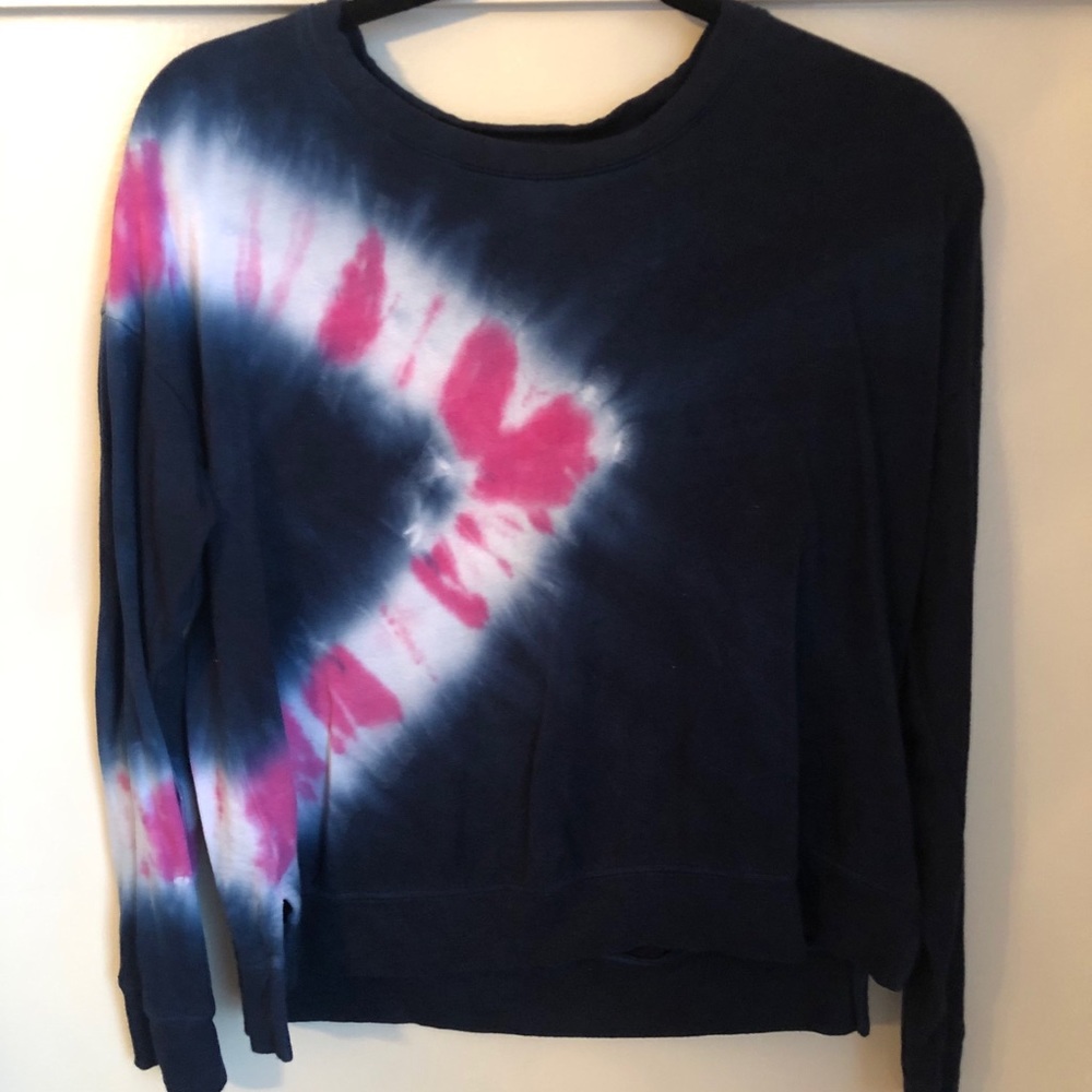 Sundry top